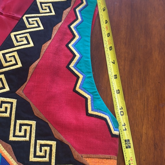 Colorful Geometric Pattern Vest - Picture 7 of 9